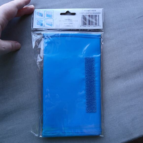 Fabric Coupon Organizer new in original packaging blue hook and loop closure - Picture 6 of 12